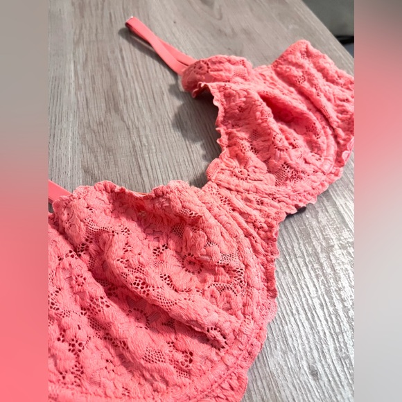 Aerie Full Coverage Lace Underwire Demi Bra, 34C - Picture 2 of 4